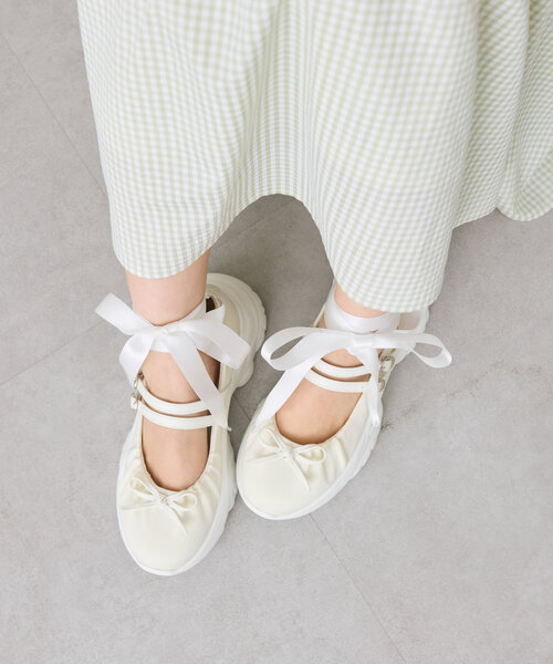 w closet（ダブルクローゼット）の「【2WAY/リボン付き】バレエ厚底シューズ（ブーツ・レディース・ピンク/ブラック/オフホワイト・SMALL/MEDIUM/LARGE）」の6枚目の写真