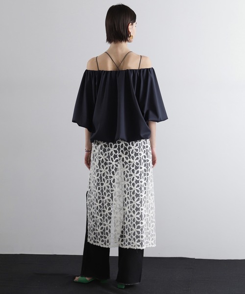 ROSE BUD（ローズバッド）の「バルーンブラウス（シャツ/ブラウス・レディース・レッド/ネイビー・ONE SIZE）」の6枚目の写真