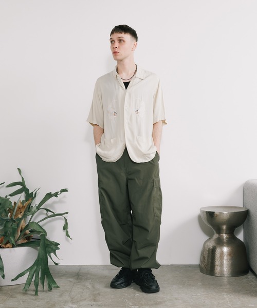 REMI RELIEF(レミレリーフ)の「REMI RELIEF/レミレリーフ レーヨンツイル スカ柄 S/S SHIRT(刺繍) 半袖シャツ(シャツ/ブラウス・メンズ・オフホワイト/ネイビー・M/L/XL)」の21枚目の写真