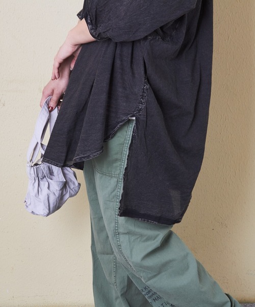 CUBE SUGAR（キューブシュガー）の「綿ボイルアシッドウォッシュギャザーチュニックシャツ（シャツ/ブラウス・レディース・グリーン/レッド/ブラック/グレー・M）」の14枚目の写真