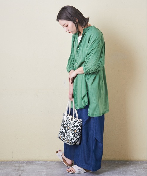 CUBE SUGAR（キューブシュガー）の「綿ボイルアシッドウォッシュギャザーチュニックシャツ（シャツ/ブラウス・レディース・グリーン/レッド/ブラック/グレー・M）」の22枚目の写真