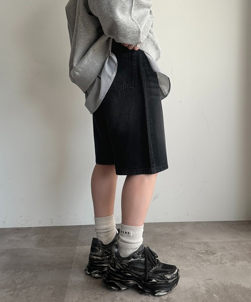 apres jour mignon(アプレジュールミニョン)の「デニムハーフパンツ【ZOZOTOWN限定アイテム】(その他パンツ・レディース・ブラック系その他/ブラウン系その他/ブルー系その他2・X-LARGE/MEDIUM/SMALL/LARGE)」の6枚目の写真