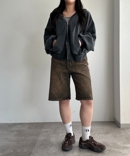 apres jour mignon(アプレジュールミニョン)の「デニムハーフパンツ【ZOZOTOWN限定アイテム】(その他パンツ・レディース・ブラック系その他/ブラウン系その他/ブルー系その他2・X-LARGE/MEDIUM/SMALL/LARGE)」の13枚目の写真