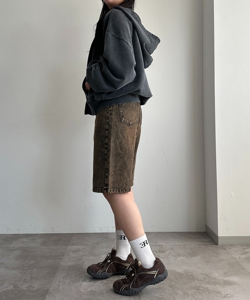 apres jour mignon(アプレジュールミニョン)の「デニムハーフパンツ【ZOZOTOWN限定アイテム】(その他パンツ・レディース・ブラック系その他/ブラウン系その他/ブルー系その他2・X-LARGE/MEDIUM/SMALL/LARGE)」の15枚目の写真