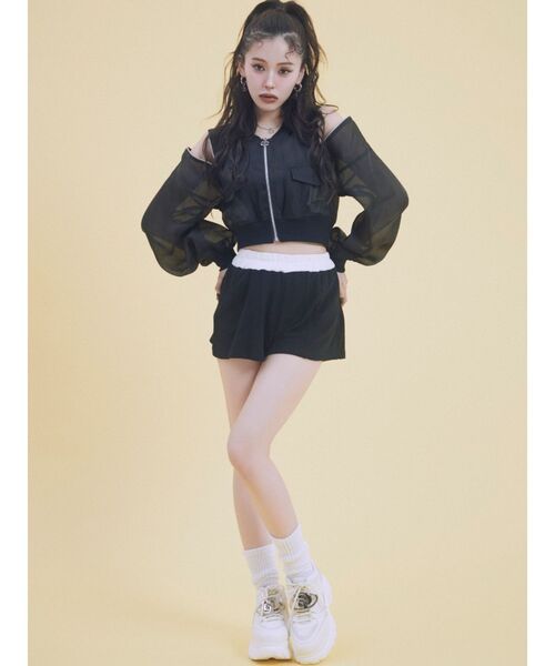 GYDA（ジェイダ）の「SymmetryGYDA ZIP デザインシアーブルゾン（ブルゾン・レディース・オフホワイト/ブラック・FREE）」の16枚目の写真