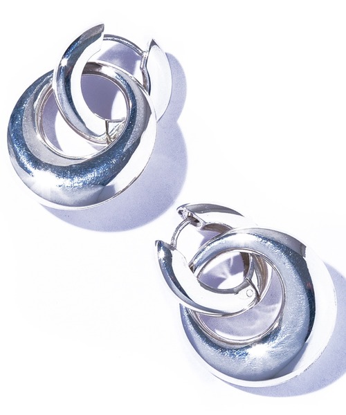 quip queint(クイップクエイント)の「【quip queint】trive double hoop pierce/ボウリング ダブル フープ ピアス(ピアス(両耳用)・レディース・シルバー・FREE)」の3枚目の写真