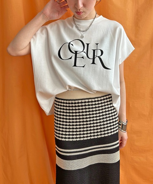 LHELBIE（レルビエ）の「フロッキーロゴボックスTシャツ（Tシャツ/カットソー・レディース・ベージュ/チャコールグレー/オフホワイト・M）」の7枚目の写真