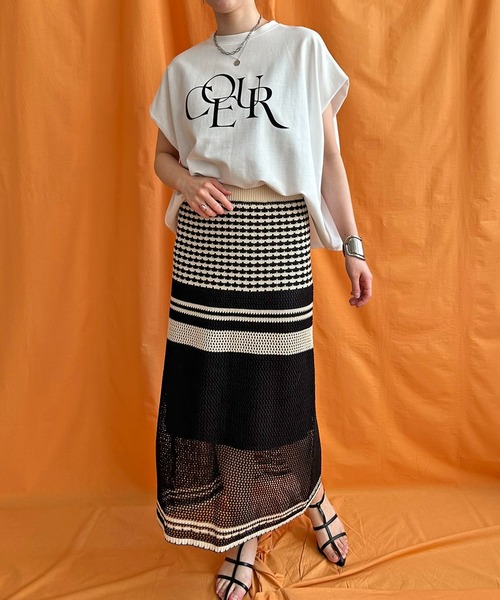 LHELBIE（レルビエ）の「フロッキーロゴボックスTシャツ（Tシャツ/カットソー・レディース・ベージュ/チャコールグレー/オフホワイト・M）」の12枚目の写真