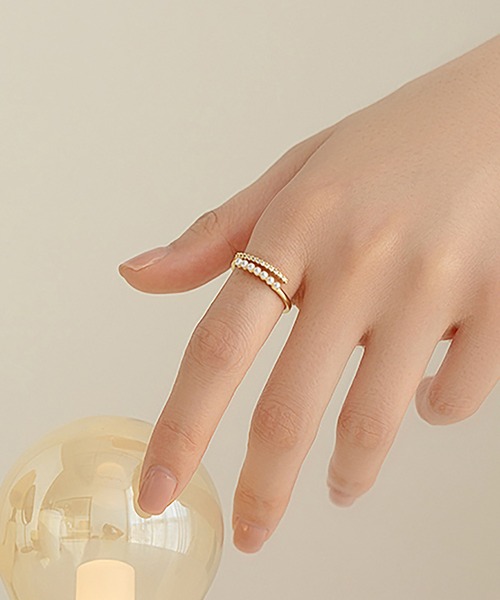 Leja（レジャ）の「【LEJA】ストーンパールフォークリング　結婚式 パーティー 成人式 二次会 同窓会 お呼ばれ オケージョン 20代 30代（リング・レディース・ゴールド・FREE）」の2枚目の写真