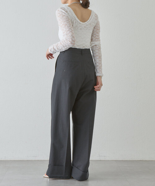 SHENERY(シーナリー)の「《ヘルシーな肌見せ》レイヤードUネックレースカットソー(Tシャツ/カットソー・レディース・オフホワイト/ブラック・FREE)」の9枚目の写真