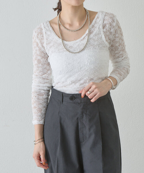 SHENERY(シーナリー)の「《ヘルシーな肌見せ》レイヤードUネックレースカットソー(Tシャツ/カットソー・レディース・オフホワイト/ブラック・FREE)」の11枚目の写真