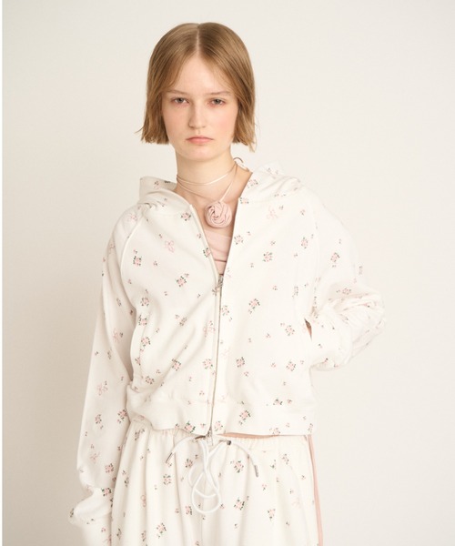 FURFUR(ファーファー)の「【WEB・一部店舗限定カラー】ドレープローズトップス(Tシャツ/カットソー・レディース・サックスブルー/ブラック/ピンク/ホワイト・FREE)」の11枚目の写真