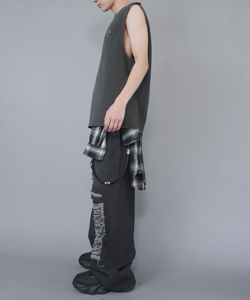 SPINNS（スピンズ）の「ピグメントノースリーブTシャツ/ストーンロゴ（Tシャツ/カットソー・メンズ・グレー/ブラック/ベージュ・ONESIZE）」の12枚目の写真