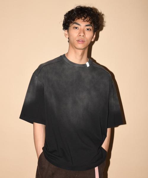 SUPERTHANKS(スーパーサンクス)の「フロッキーバックプリント&オーバーダイ加工 Tシャツ/Sun faded Flocky print Sweat S/S T-shirt(Tシャツ/カットソー・メンズ・ピンク/ブラウン/ブラック・S/M/L)」の6枚目の写真