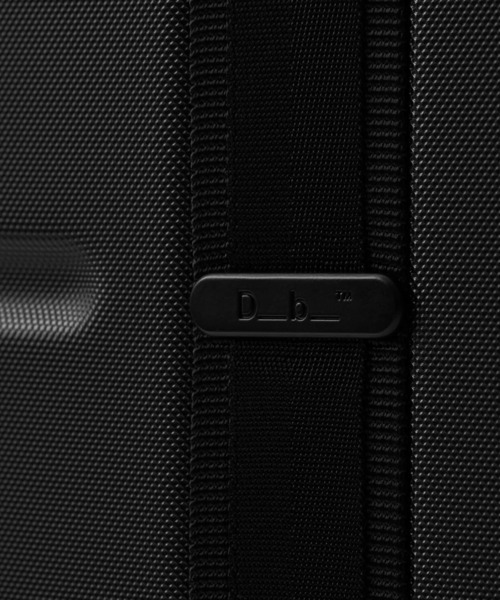 ESTNATION(エストネーション)の「Db / Ramverk Pro Front-access Carry-on 38L(スーツケース/キャリーバッグ・メンズ・ブラック/シルバー・FREE)」の7枚目の写真