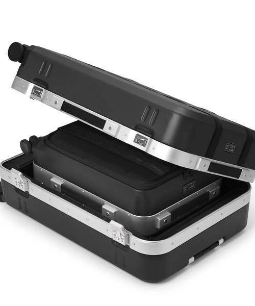 ESTNATION(エストネーション)の「Db / Ramverk Pro Front-access Carry-on 38L(スーツケース/キャリーバッグ・メンズ・ブラック/シルバー・FREE)」の8枚目の写真