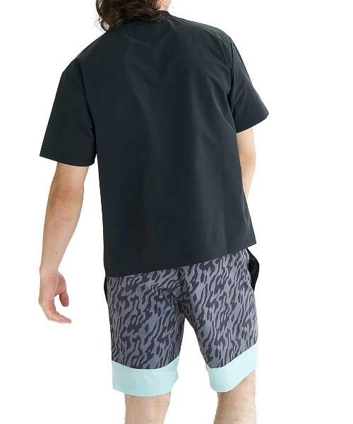 RVCA(ルーカ)の「RVCA メンズ 【UTILITY】 BLOCK TEE Tシャツ 【2025年夏モデル】/ルーカUVケア胸ワンポイント撥水速乾総柄半袖Tシャツ(Tシャツ/カットソー・メンズ・ブルー系その他/グレー系その他/ブラック/キャメル・SMALL/LARGE/MEDIUM/X-LARGE)」の5枚目の写真