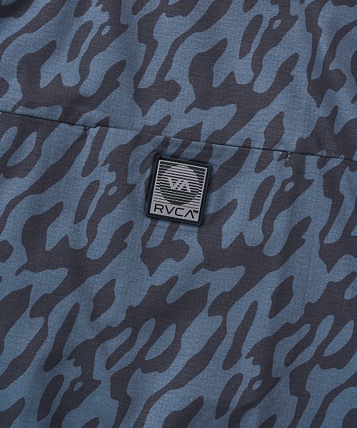 RVCA(ルーカ)の「RVCA メンズ 【UTILITY】 BLOCK TEE Tシャツ 【2025年夏モデル】/ルーカUVケア胸ワンポイント撥水速乾総柄半袖Tシャツ(Tシャツ/カットソー・メンズ・ブルー系その他/グレー系その他/ブラック/キャメル・SMALL/LARGE/MEDIUM/X-LARGE)」の9枚目の写真