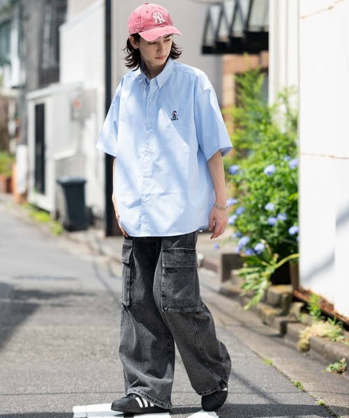 WEGO(ウィゴー)の「WEGO/オックスフォードワンポイントシャツ(シャツ/ブラウス・メンズ・サックスブルー/ベージュ/ホワイト/その他1/その他2・MEDIUM/LARGE)」の6枚目の写真