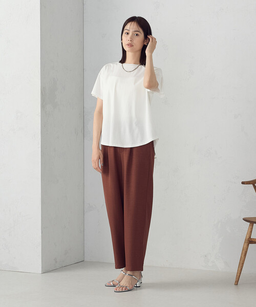 COMME CA ISM(コムサイズム)の「【接触冷感】バックタック Tシャツ(Tシャツ/カットソー・レディース・ホワイト/ブラック/カーキ・MEDIUM/LARGE)」の6枚目の写真