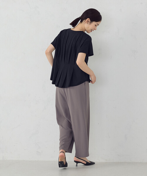 COMME CA ISM(コムサイズム)の「【接触冷感】バックタック Tシャツ(Tシャツ/カットソー・レディース・ホワイト/ブラック/カーキ・MEDIUM/LARGE)」の14枚目の写真
