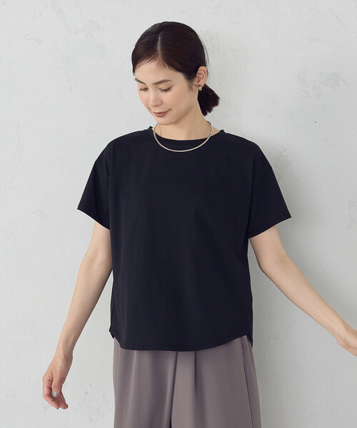 COMME CA ISM(コムサイズム)の「【接触冷感】バックタック Tシャツ(Tシャツ/カットソー・レディース・ホワイト/ブラック/カーキ・MEDIUM/LARGE)」の15枚目の写真