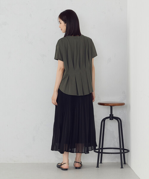 COMME CA ISM(コムサイズム)の「【接触冷感】バックタック Tシャツ(Tシャツ/カットソー・レディース・ホワイト/ブラック/カーキ・MEDIUM/LARGE)」の20枚目の写真