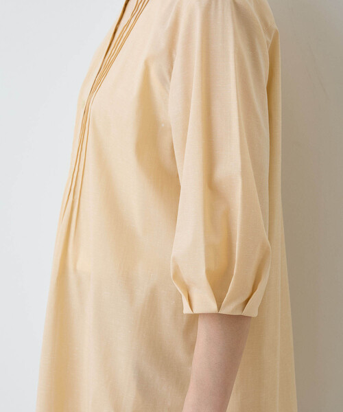 DECOY SINCE 1981（デコイシンスイチキュウハチイチ）の「ピンタックボリュームスリーブリネン混ブラウス（シャツ/ブラウス・レディース・グリーン/オレンジ/ネイビー・9号/11号/13号/15号/17号）」の8枚目の写真