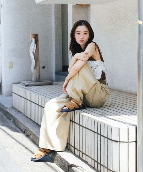 JEANASIS(ジーナシス)の「ヴィンテージクロスフラットサンダル/497857(サンダル・レディース・ブラウン/ブラック・MEDIUM/LARGE)」の6枚目の写真