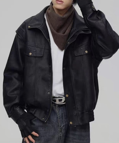 TOBEE（トゥビー）の「【TOBEE】ヴィンテージデザイン PUレザージャケット/ スタンドカラーブルゾン（ブルゾン・メンズ・ダークグレー/ブラック・MEDIUM/LARGE/X-LARGE）」の19枚目の写真