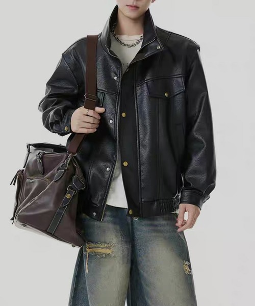 TOBEE（トゥビー）の「【TOBEE】ヴィンテージデザイン PUレザージャケット/ スタンドカラーブルゾン（ブルゾン・メンズ・ダークグレー/ブラック・MEDIUM/LARGE/X-LARGE）」の20枚目の写真