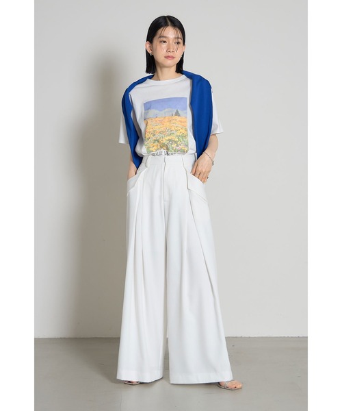 &. NOSTALGIA(アンドドットノスタルジア)の「フラワーフォトプリントTシャツ(Tシャツ/カットソー・レディース・ブラック/オフホワイト・M)」の3枚目の写真