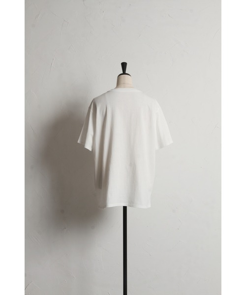 &. NOSTALGIA(アンドドットノスタルジア)の「フラワーフォトプリントTシャツ(Tシャツ/カットソー・レディース・ブラック/オフホワイト・M)」の17枚目の写真