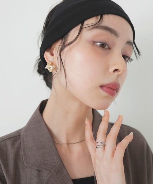 LIAN(リアン)の「ニュアンスモチーフピアス(ピアス(両耳用)・レディース・シルバー/ゴールド・FREE)」の3枚目の写真