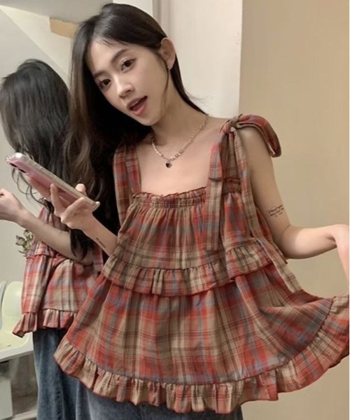 VIBGYOR(ヴィブジョー)の「マドラスチェックフリルキャミ(CZ)(キャミソール・レディース・レッド/ブラウン・MEDIUM/LARGE)」の4枚目の写真