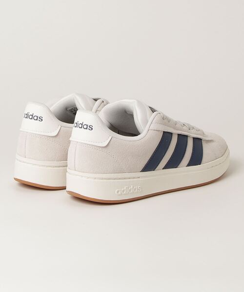 adidas(アディダス)の「【別注】アディダス adidas グランドコート アルファ 限定コラボ(スニーカー・メンズ・グレー・25.0cm/25.5cm/26.0cm/26.5cm/27.0cm/27.5cm/28.0cm)」の2枚目の写真