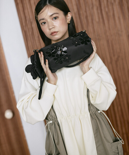 OUTDOOR PRODUCTS(アウトドアプロダクツ)の「OUTDOOR PRODUCTS × Firsthand/アウトドアプロダクツ 別注 FLOWERS ボストンショルダーバッグ(ショルダーバッグ・レディース・ブラック/ブラウン・ONE SIZE)」の11枚目の写真