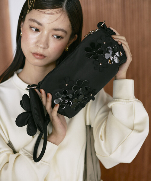 OUTDOOR PRODUCTS(アウトドアプロダクツ)の「OUTDOOR PRODUCTS × Firsthand/アウトドアプロダクツ 別注 FLOWERS ボストンショルダーバッグ(ショルダーバッグ・レディース・ブラック/ブラウン・ONE SIZE)」の12枚目の写真