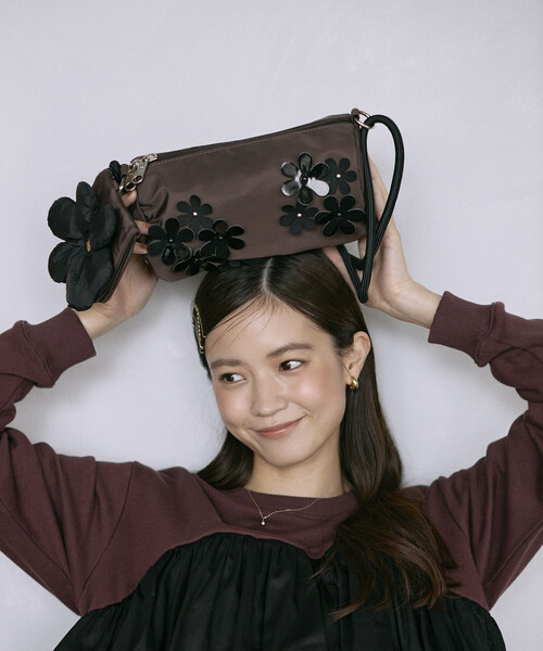 OUTDOOR PRODUCTS(アウトドアプロダクツ)の「OUTDOOR PRODUCTS × Firsthand/アウトドアプロダクツ 別注 FLOWERS ボストンショルダーバッグ(ショルダーバッグ・レディース・ブラック/ブラウン・ONE SIZE)」の15枚目の写真