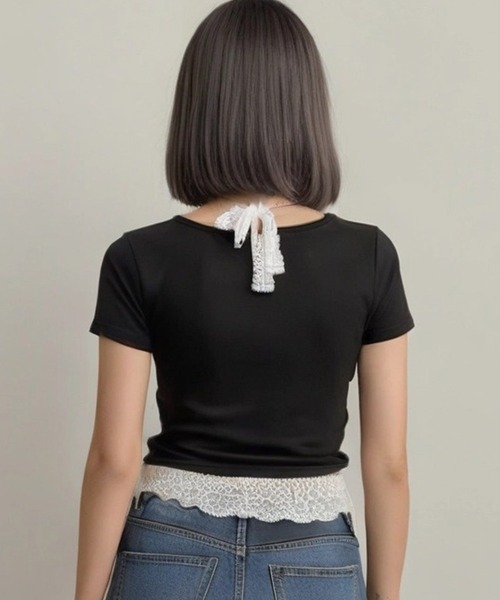 .KOM(ドットコム)の「A'GEM/9 × .kom 『.KOMZ/ドットケーオーエムゼット』リボンサイドドロスト クロップドTシャツ(Tシャツ/カットソー・レディース・ブラック/オフホワイト・FREE)」の14枚目の写真