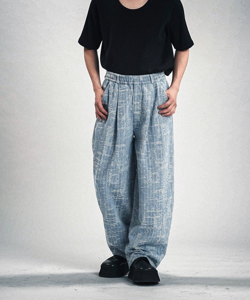 NO ID.（ノーアイディ）の「【NO ID.】JQ Denim Cocoon Pants / JQ デニム コクーン パンツ（デニムパンツ・メンズ・ブルー/ライトブルー・2/1）」の4枚目の写真