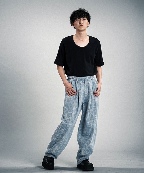 NO ID.（ノーアイディ）の「【NO ID.】JQ Denim Cocoon Pants / JQ デニム コクーン パンツ（デニムパンツ・メンズ・ブルー/ライトブルー・2/1）」の7枚目の写真