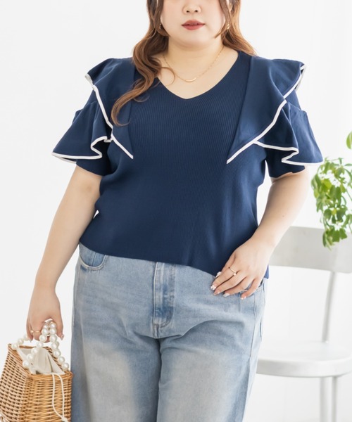 CLETTE(クレット)の「配色ラインフリルニット(ニット/セーター・レディース・ブラック/ネイビー・LL/3L/4L)」の1枚目の写真
