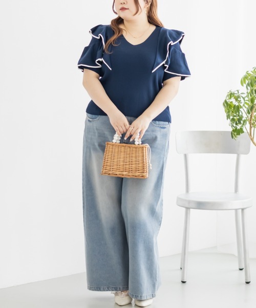 CLETTE(クレット)の「配色ラインフリルニット(ニット/セーター・レディース・ブラック/ネイビー・LL/3L/4L)」の5枚目の写真