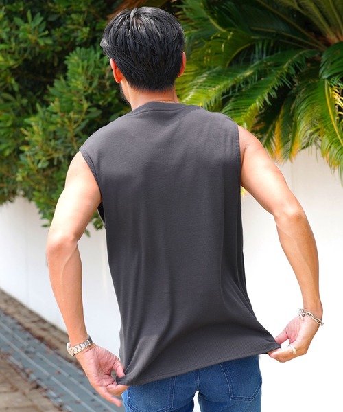 jiggys shop（ジギーズショップ）の「テレコ素材 リブ編み ノースリーブ タンクトップ（タンクトップ・メンズ・ブラック/ホワイト/チャコールグレー・X-LARGE/MEDIUM/LARGE）」の4枚目の写真