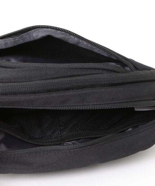 VOLCOM（ボルコム）の「【VOLCOM/ボルコム】 Waisted Pack /ロゴボディバック・ウエストポーチ（ボディバッグ/ウエストポーチ・メンズ・ブラック・FREE）」の4枚目の写真