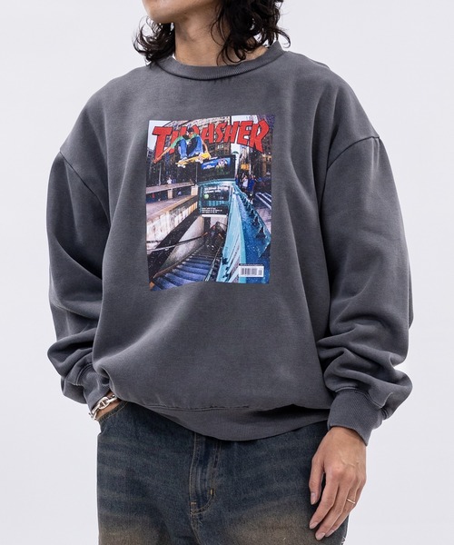 THRASHER（スラッシャー）の「【at】〔THRASHER/スラッシャー〕裏起毛 マガジンプリント ピグメントスウェット（スウェット・メンズ・ネイビー/チャコールグレー/グレー/ブラウン・MEDIUM/LARGE）」の15枚目の写真