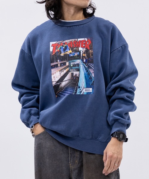 THRASHER（スラッシャー）の「【at】〔THRASHER/スラッシャー〕裏起毛 マガジンプリント ピグメントスウェット（スウェット・メンズ・ネイビー/チャコールグレー/グレー/ブラウン・MEDIUM/LARGE）」の9枚目の写真