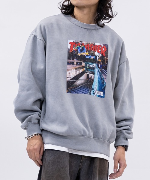 THRASHER（スラッシャー）の「【at】〔THRASHER/スラッシャー〕裏起毛 マガジンプリント ピグメントスウェット（スウェット・メンズ・ネイビー/チャコールグレー/グレー/ブラウン・MEDIUM/LARGE）」の21枚目の写真