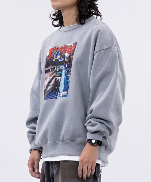 THRASHER（スラッシャー）の「【at】〔THRASHER/スラッシャー〕裏起毛 マガジンプリント ピグメントスウェット（スウェット・メンズ・ネイビー/チャコールグレー/グレー/ブラウン・MEDIUM/LARGE）」の22枚目の写真